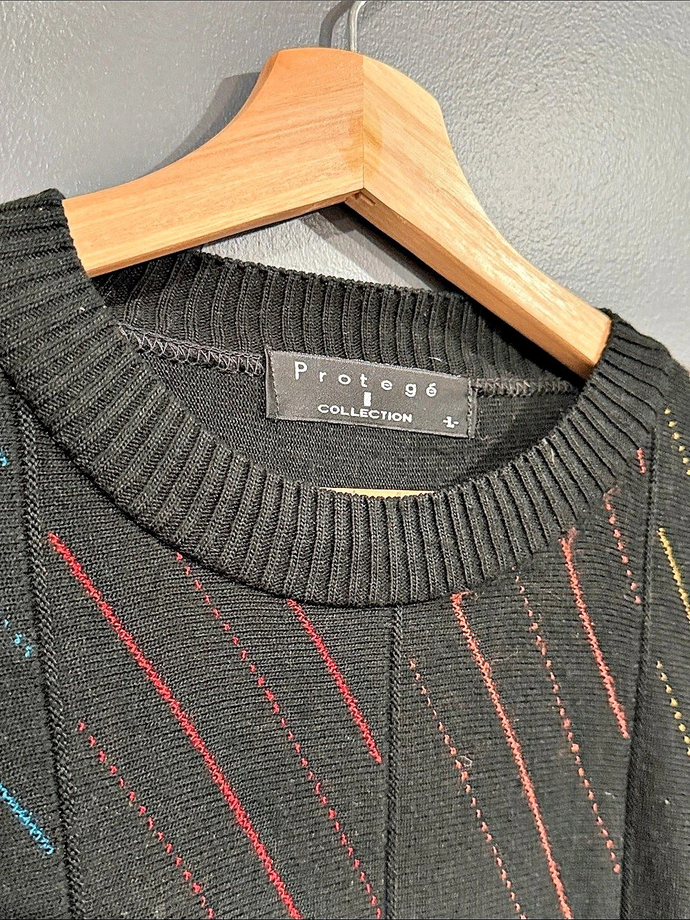 Protege Men's Geometric Crewneck Sweater Size Large - Picture 2 of 4